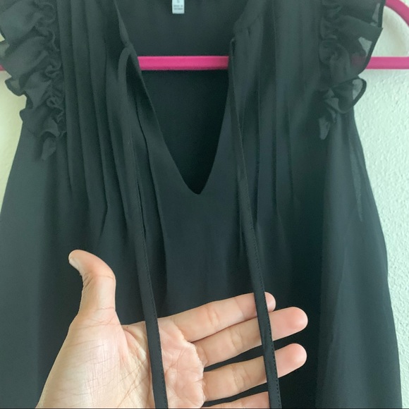 Flutter Sleeveless Top in Black, Size Small - Picture 4 of 10
